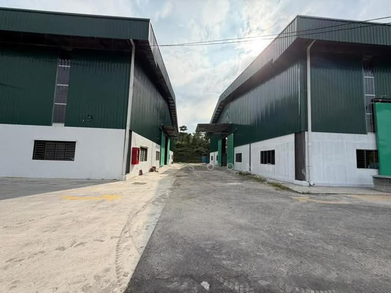 Warehouse for Rent in Batang Kali (Rawang) - Lina Soong - Exterior - PropertyGuru.com.my