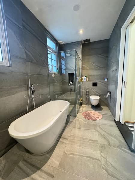 Bungalow for Sale in Taman Ekoflora (Johor Bahru) - Kelvin Kong Wren - Bathroom - PropertyGuru.com.my