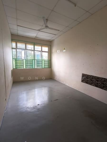 Kedai untuk Dijual di Senai (Johor) - Wong Ouray - Interior - PropertyGuru.com.my