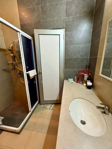 2-storey Terraced House for Sale in Taman Sutera (Johor Bahru) - Shela Lim - Bathroom - PropertyGuru.com.my