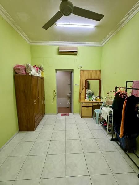Rumah Teres 2 Tingkat untuk Dijual di Taman Sutera (Johor Bahru) - Shela Lim - Bedroom - PropertyGuru.com.my