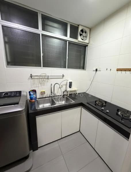 Service Residence for Sale at OUG Parklane - Keith Bobo - Kitchen - PropertyGuru.com.my