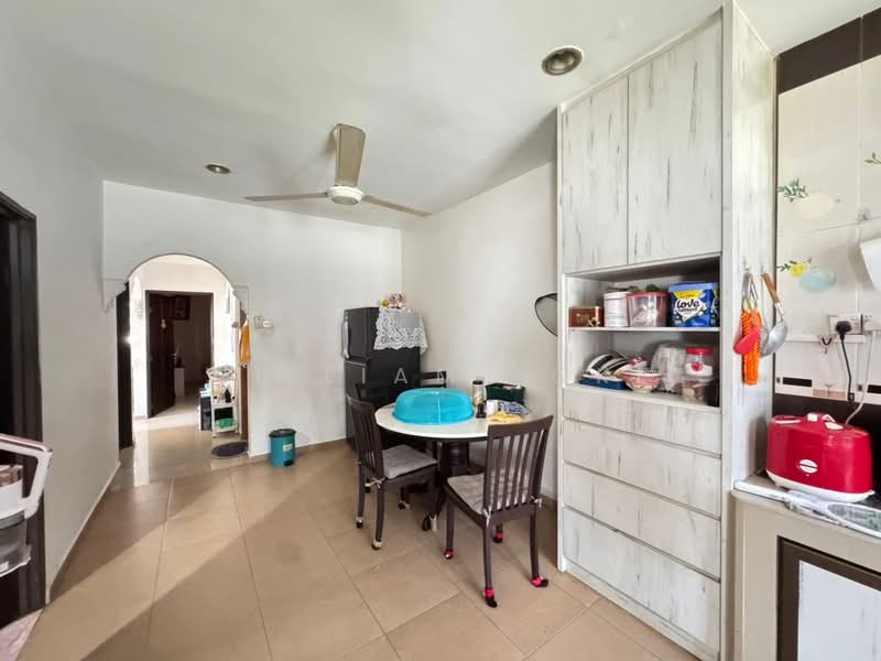 2-storey Terraced House for Sale in Taman Universiti (Skudai) - William Loke - Kitchen - PropertyGuru.com.my