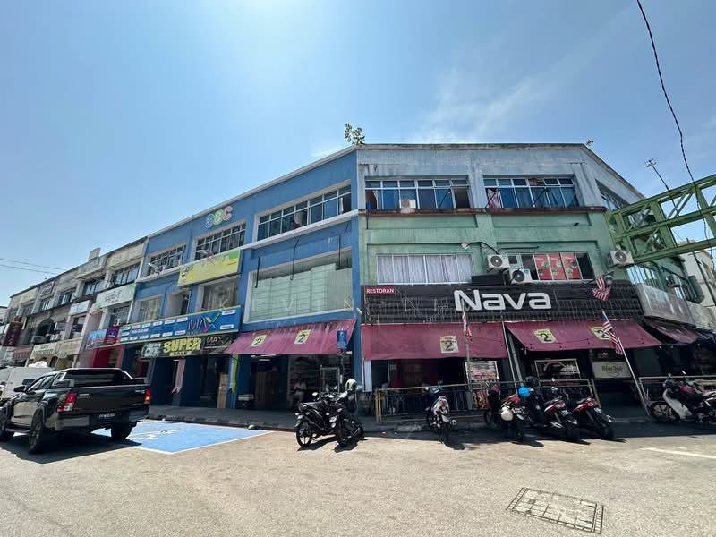 For Rent - Ground Floor Commercial Shop 850sf Facing Main Road Lorong Bukit Jambul
