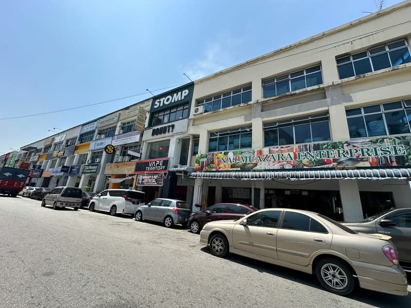 For Rent - Ground Floor Commercial Shop 850sf Facing Main Road Lorong Bukit Jambul