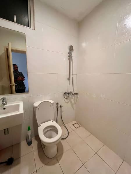 Condominium for Rent at Sri Putramas III / Royal Regent - Aiman Allam - Bathroom - PropertyGuru.com.my
