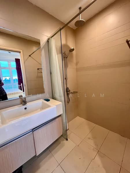 Condominium for Rent at Sri Putramas III / Royal Regent - Aiman Allam - Bathroom - PropertyGuru.com.my