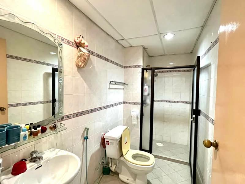 Condominium for Rent at Twin Towers - Gan Chun Kai - Bathroom - PropertyGuru.com.my