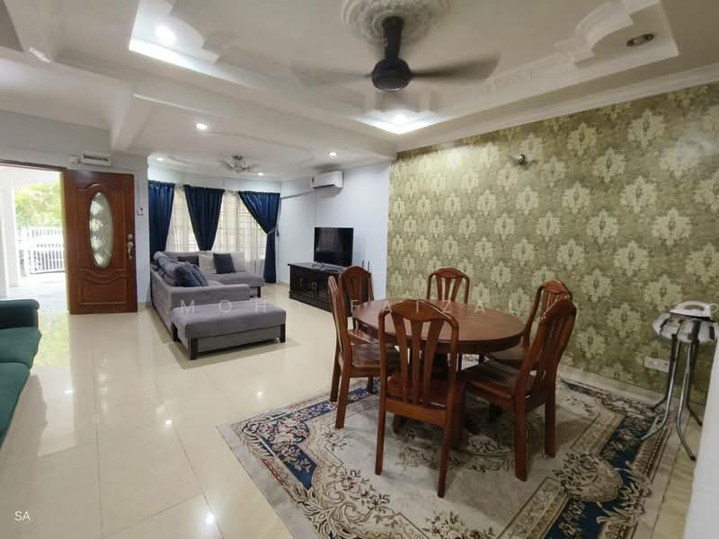 Renovated & Fully Furnished Rumah Teres 2 Tingkat Seksyen 4 Bangi untuk Untuk Dijual - RM 530,000, Mac 2026 - Living Room - PropertyGuru.com.my