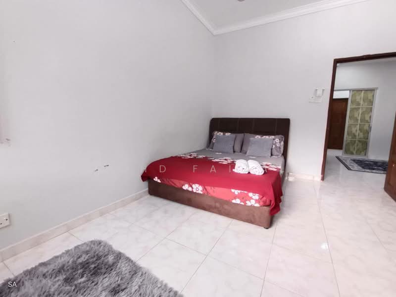 Renovated & Fully Furnished Rumah Teres 2 Tingkat Seksyen 4 Bangi untuk Untuk Dijual - RM 530,000, Mac 2026 - Bedroom - PropertyGuru.com.my
