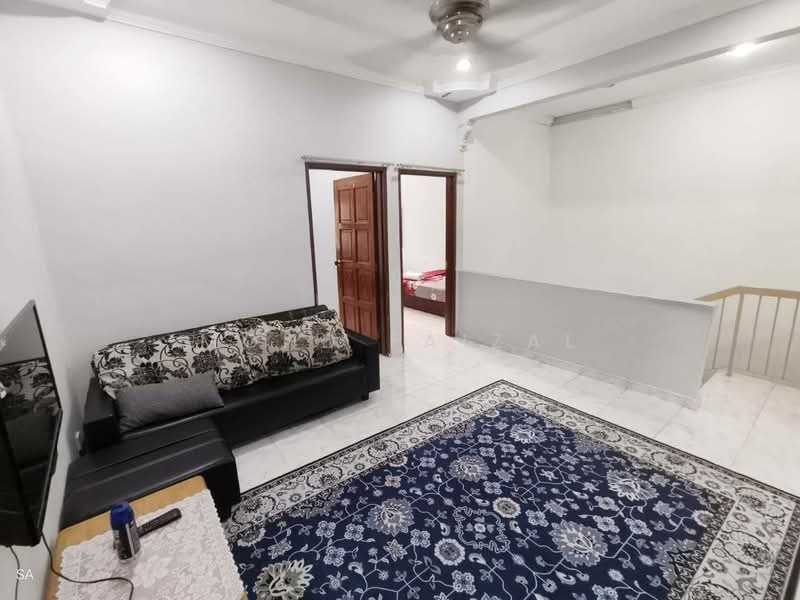 Renovated & Fully Furnished Rumah Teres 2 Tingkat Seksyen 4 Bangi untuk Untuk Dijual - RM 530,000, Mac 2026 - Living Room - PropertyGuru.com.my