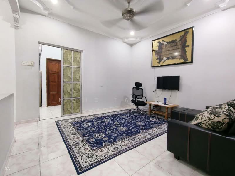 Renovated & Fully Furnished Rumah Teres 2 Tingkat Seksyen 4 Bangi untuk Untuk Dijual - RM 530,000, Mac 2026 - Living Room - PropertyGuru.com.my