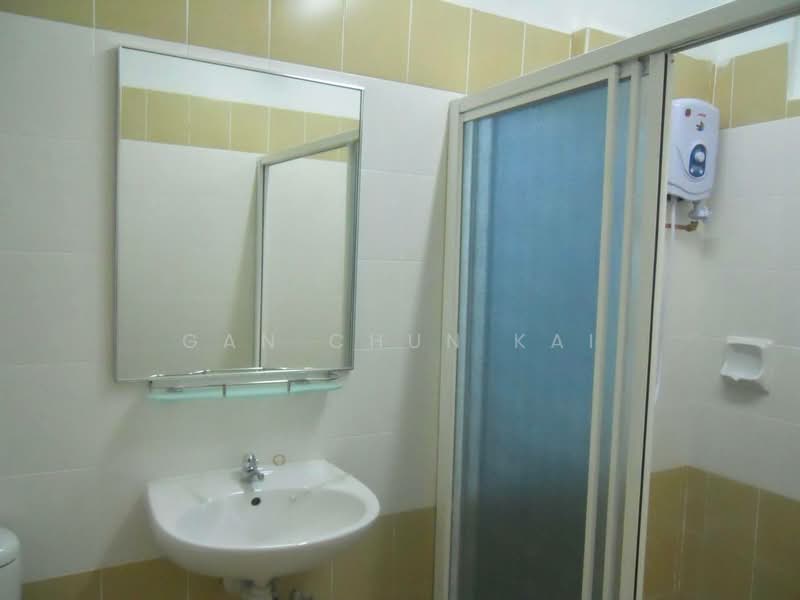 Condominium for Rent at D'Piazza - Gan Chun Kai - Bathroom - PropertyGuru.com.my