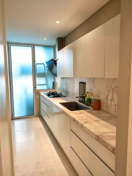 Shorefront Residences untuk Untuk Disewa - RM 7,000 /bulan, Mac 2026 - Kitchen - PropertyGuru.com.my