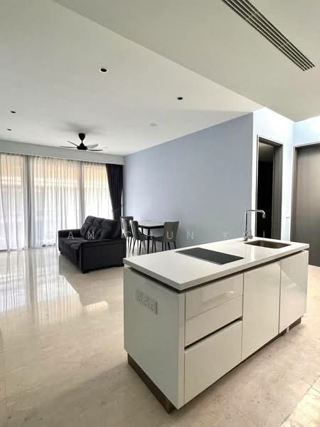 Shorefront Residences untuk Untuk Disewa - RM 7,500 /bulan, Mac 2026 - Living Room - PropertyGuru.com.my