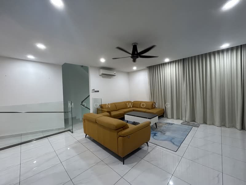 3-storey Terraced House for Rent in Bandar Puteri Puchong (Puchong) - Moon Wong - Living Room - PropertyGuru.com.my