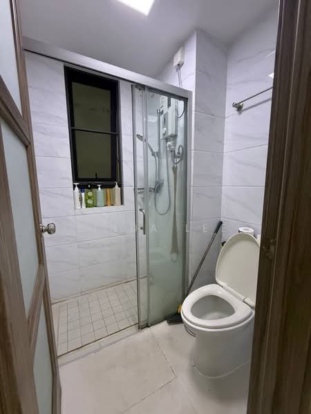 Serene Bay @ Forest City untuk Untuk Disewa - RM 2,000 /bulan, Mac 2026 - Bathroom - PropertyGuru.com.my