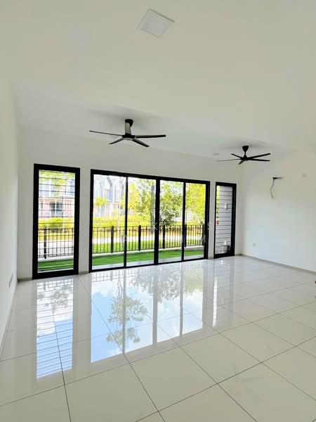 Terraced House for Sale in Shah Alam (Selangor) - Balkhis Hashim - Living Room - PropertyGuru.com.my