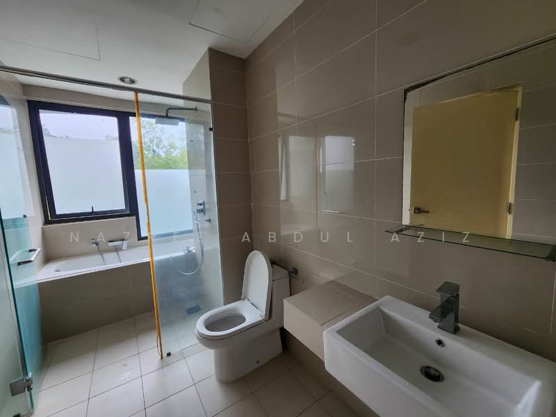 Mirage By The Lake untuk Untuk Disewa - RM 1,800 /bulan, Apr 2026 - Bathroom - PropertyGuru.com.my