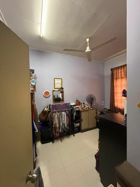 1-storey Terraced House for Sale in Kangkar Pulai (Skudai) - Mohd Faez - Bedroom - PropertyGuru.com.my