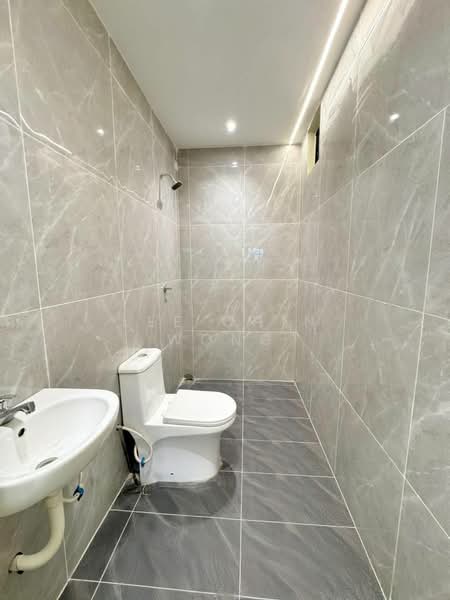 Rumah Teres 2 Tingkat untuk Dijual di Skudai (Johor) - Lee Chin Wong - Bathroom - PropertyGuru.com.my