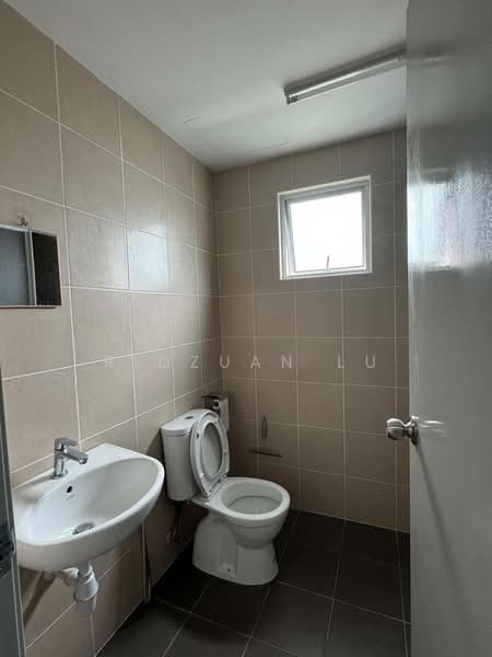 Service Residence for Sale at Serviced Residence @ Razak City Residences (RC Residences) - Ridzuan Lu - Bathroom - PropertyGuru.com.my