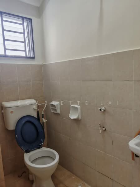 Apartment for Sale at Taman Larkin Idaman Plot C - Scarlette Lai - Bathroom - PropertyGuru.com.my