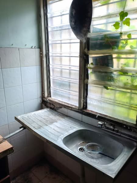 2-storey Terraced House for Sale in Taman Putra Budiman (Balakong) - Joey Wong - Kitchen - PropertyGuru.com.my