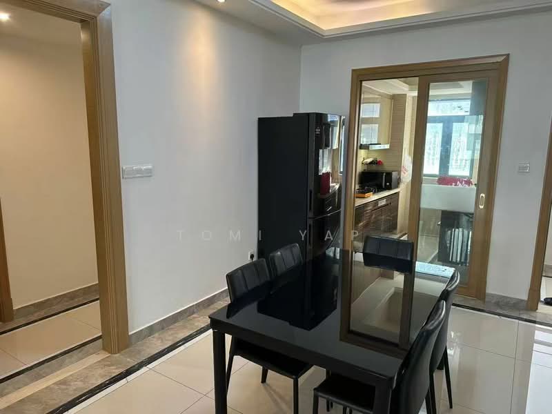 Service Residence for Sale at R&F Princess Cove Phase 1 - Tomi Yap - Dining Room - PropertyGuru.com.my