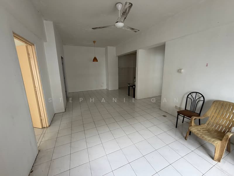 Apartment for Rent at Larkin Utama (Menara Metro Larkin) - Stephanie Gan - Living Room - PropertyGuru.com.my