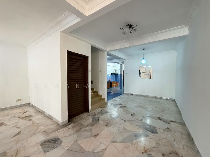 2-storey Terraced House for Sale in Taman Wangsa Melawati (Setapak) - Zawana BT Zaidi Ana - Living Room - PropertyGuru.com.my