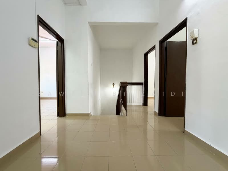 2-storey Terraced House for Sale in Taman Wangsa Melawati (Setapak) - Zawana BT Zaidi Ana - Corridor - PropertyGuru.com.my