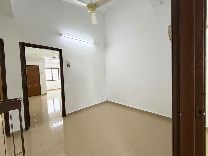 2-storey Terraced House for Sale in Taman Wangsa Melawati (Setapak) - Zawana BT Zaidi Ana - Interior - PropertyGuru.com.my