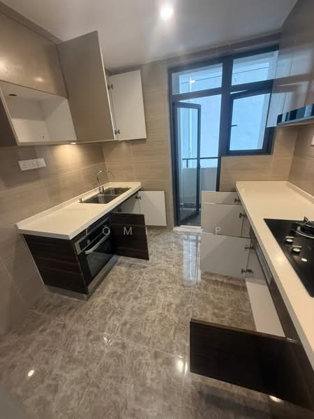 R&F Princess Cove Phase 1 untuk Untuk Disewa - RM 2,700 /bulan, Mac 2026 - Kitchen - PropertyGuru.com.my