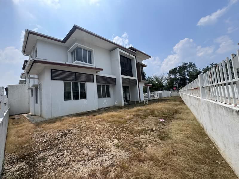 2-storey Terraced House for Sale in Shah Alam (Selangor) - R Azlin - Exterior - PropertyGuru.com.my