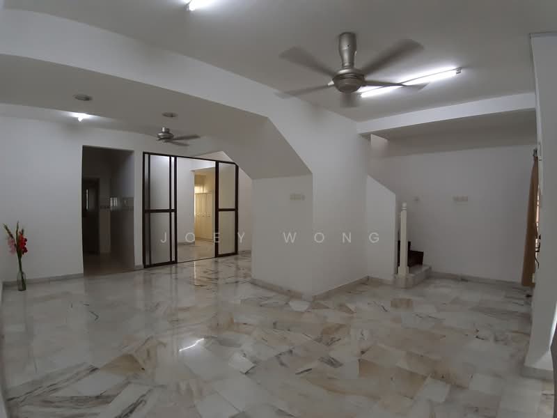 2-storey Terraced House for Sale in Putra Heights (Subang Jaya) - Joey Wong - Living Room - PropertyGuru.com.my