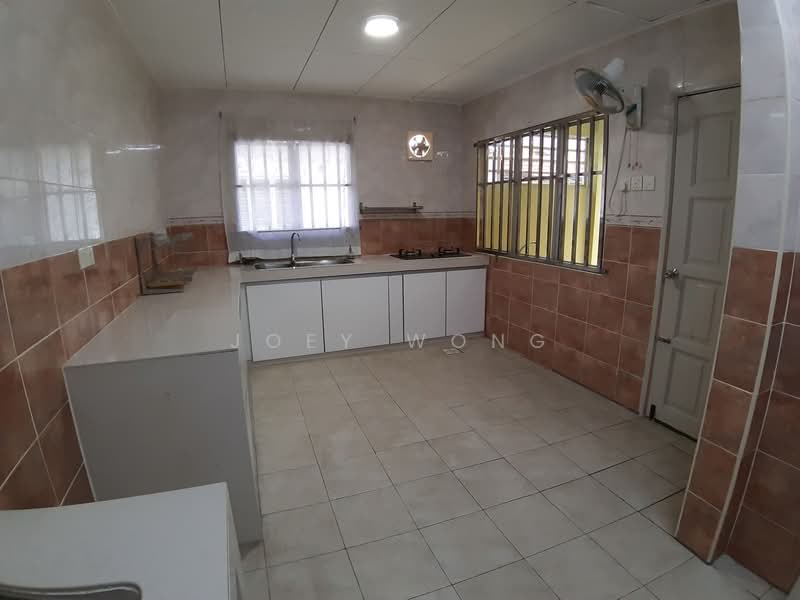 2-storey Terraced House for Sale in Putra Heights (Subang Jaya) - Joey Wong - Kitchen - PropertyGuru.com.my