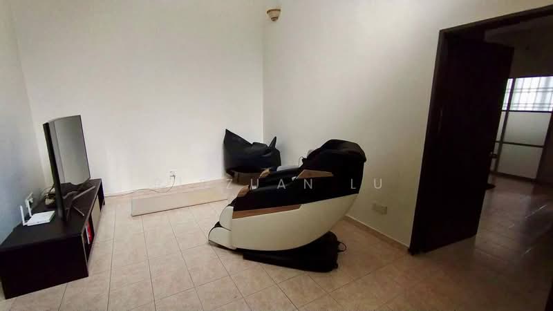 Terraced House for Sale in Bukit Jelutong (Shah Alam) - Ridzuan Lu - Living Room - PropertyGuru.com.my