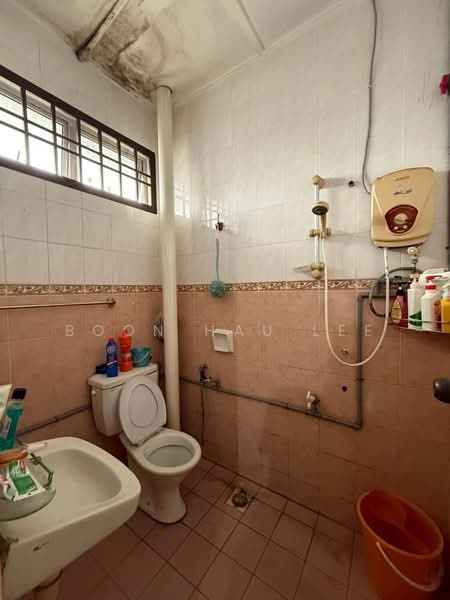 2-storey Terraced House for Sale in Taman Nusa Bestari (Iskandar Puteri (Nusajaya)) - Boon Hau Lee - Bathroom - PropertyGuru.com.my