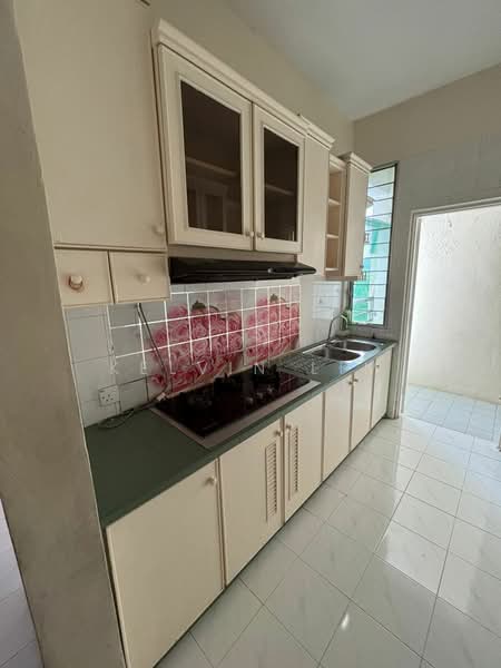 Leader Garden untuk Untuk Dijual - RM 395,000, Mac 2026 - Kitchen - PropertyGuru.com.my