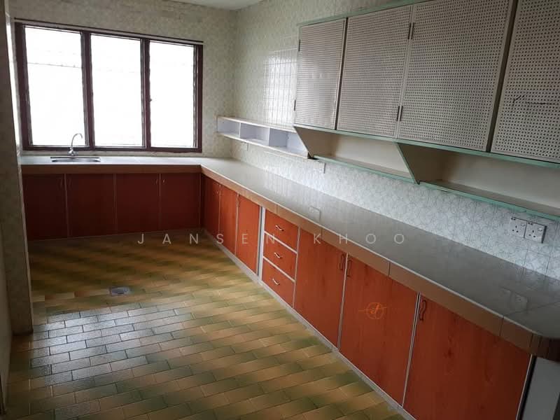 Semi-Detached House for Sale in SS 3, Taman Universiti (Petaling Jaya) - Jansen Khoo - Kitchen - PropertyGuru.com.my