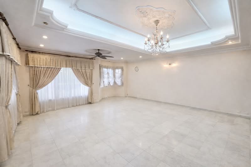 Semi-Detached House for Sale in Taman Sri Endah (Sri Petaling) - CK Yee - Living Room - PropertyGuru.com.my