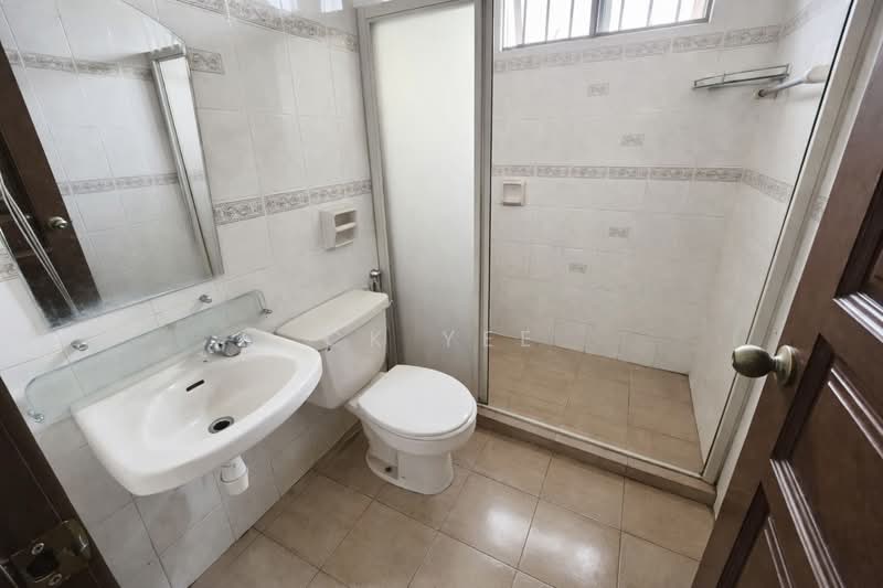 Taman Sri Endah untuk Untuk Dijual - RM 2,080,000, Apr 2026 - Bathroom - PropertyGuru.com.my
