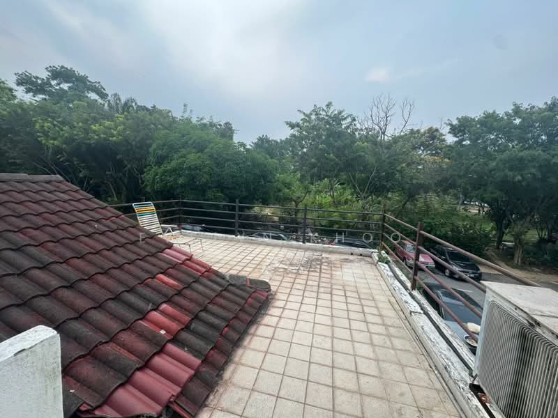 2.5-storey Terraced House for Sale in Subang (Selangor) - Evelyn Khoo - Roof - PropertyGuru.com.my