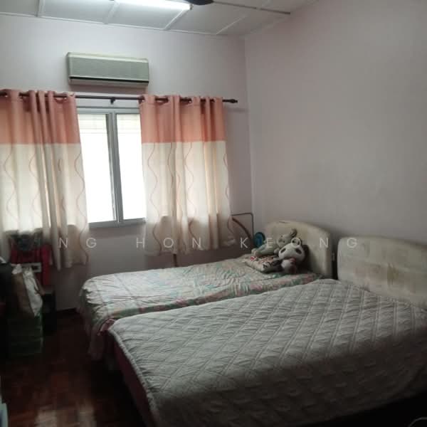 2-storey Terraced House for Sale in Puchong (Selangor) - Ng Hon Keong - Bedroom - PropertyGuru.com.my