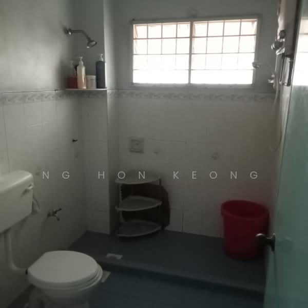 2-storey Terraced House for Sale in Puchong (Selangor) - Ng Hon Keong - Bathroom - PropertyGuru.com.my