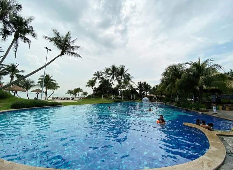 Service Residence for Sale at Country Garden Forest City - Amber Hew - Pool - PropertyGuru.com.my