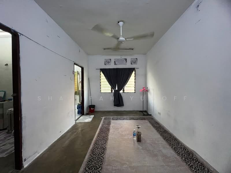 Rumah Pangsa Nilam Sari untuk Untuk Dijual - RM 219,000, Apr 2026 - Living Room - PropertyGuru.com.my