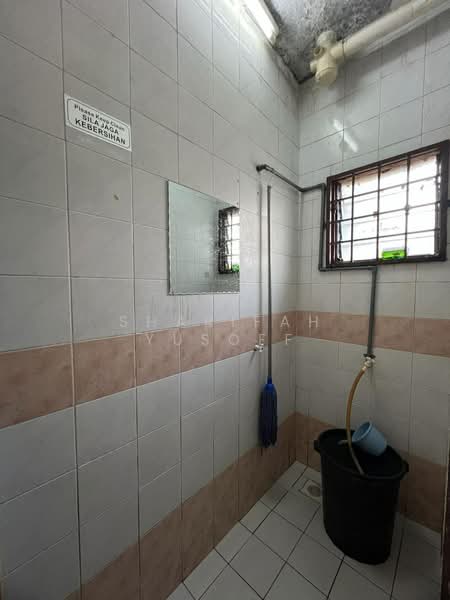 Rumah Pangsa Nilam Sari untuk Untuk Dijual - RM 219,000, Apr 2026 - Bathroom - PropertyGuru.com.my