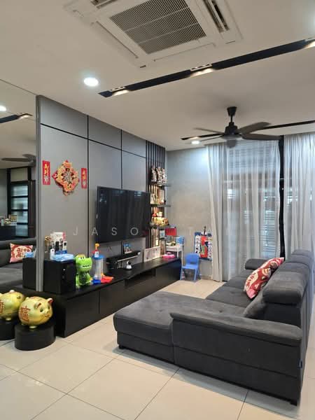 2-storey Terraced House for Sale in Bandar Seri Alam (Masai) - Jason Tan - Living Room - PropertyGuru.com.my